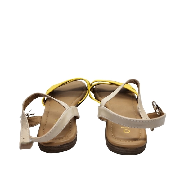 Ollio Women's Two Tone Cross Straps Ankle Buckled Flat Sandals - 9 - Picture 6 of 8